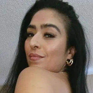 Latin Hotwife
