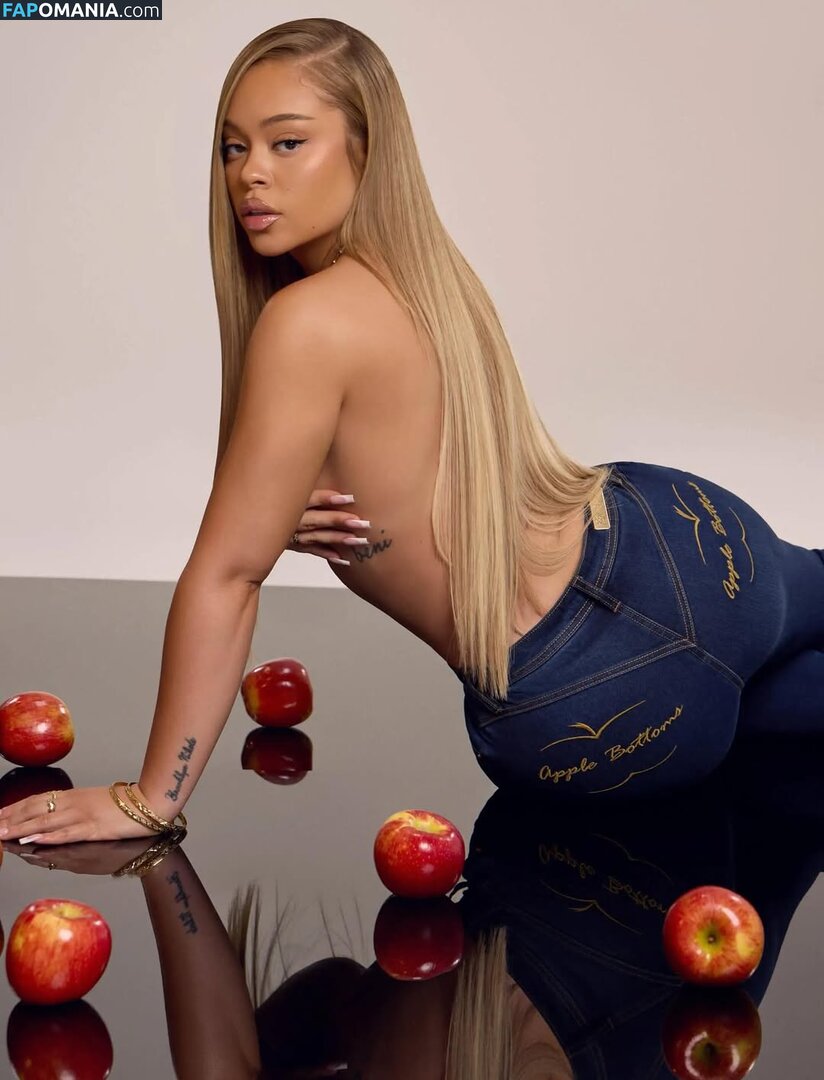 Latto / https: / latto777 Nago OnlyFans  Przeciekłe zdjęcie #372