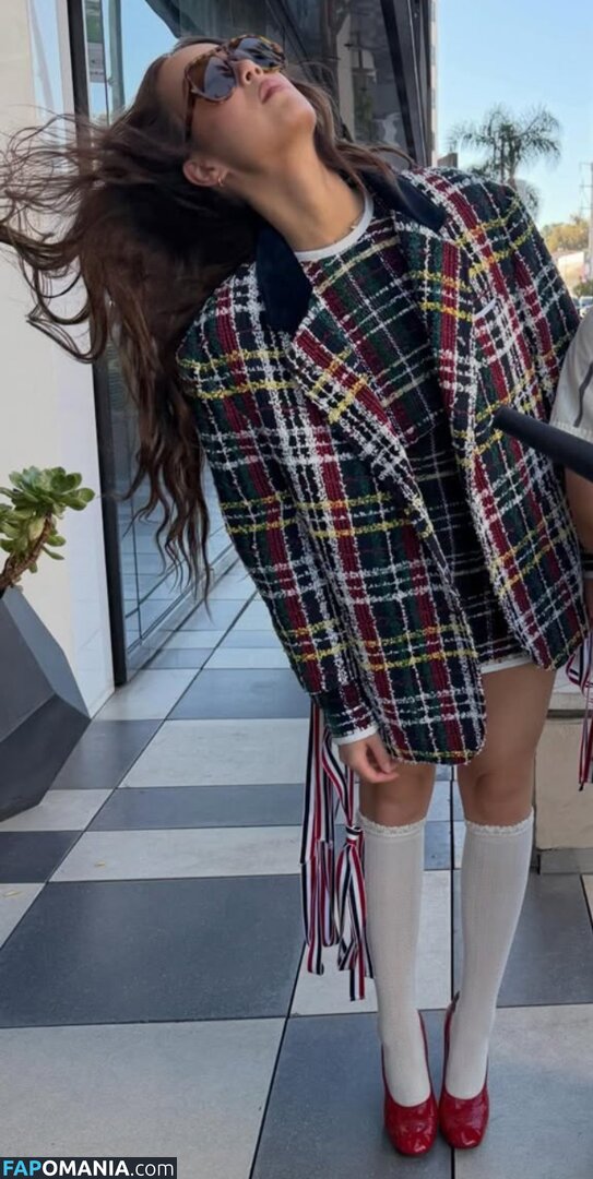 Laufey Lin / laufey Nago OnlyFans  Przeciekłe zdjęcie #147