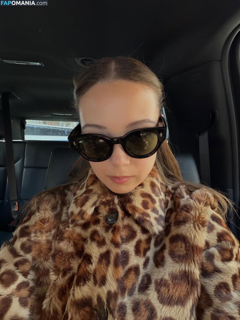 Laufey Lin / laufey Nago OnlyFans  Przeciekłe zdjęcie #149