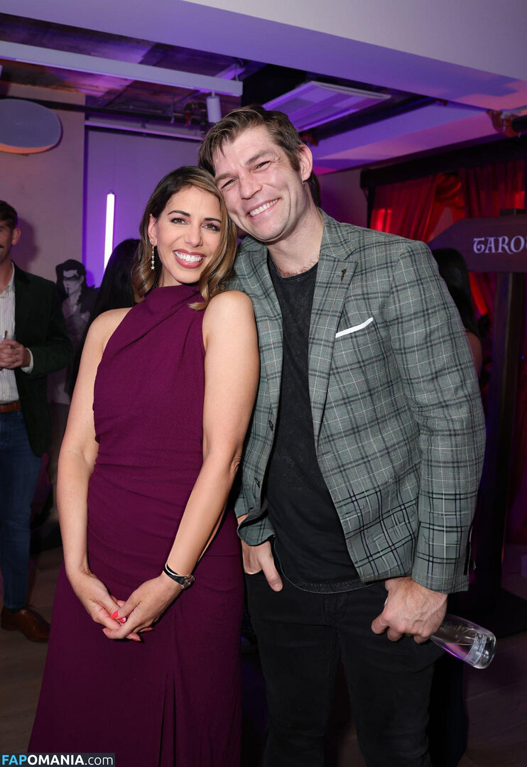 Laura Bailey / LauraBaileyVO / saltybl0nde Nago OnlyFans  Przeciekłe zdjęcie #10