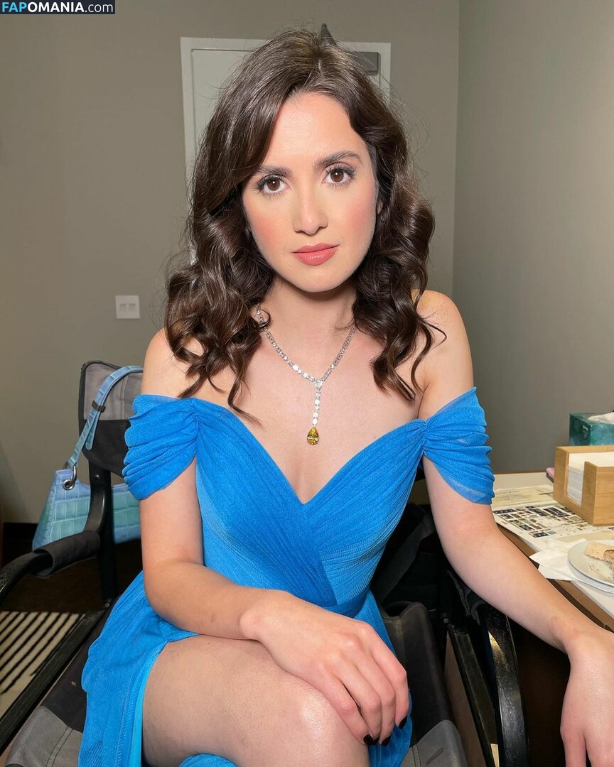 Laura Marano / lauramarano Nago OnlyFans  Przeciekłe zdjęcie #4