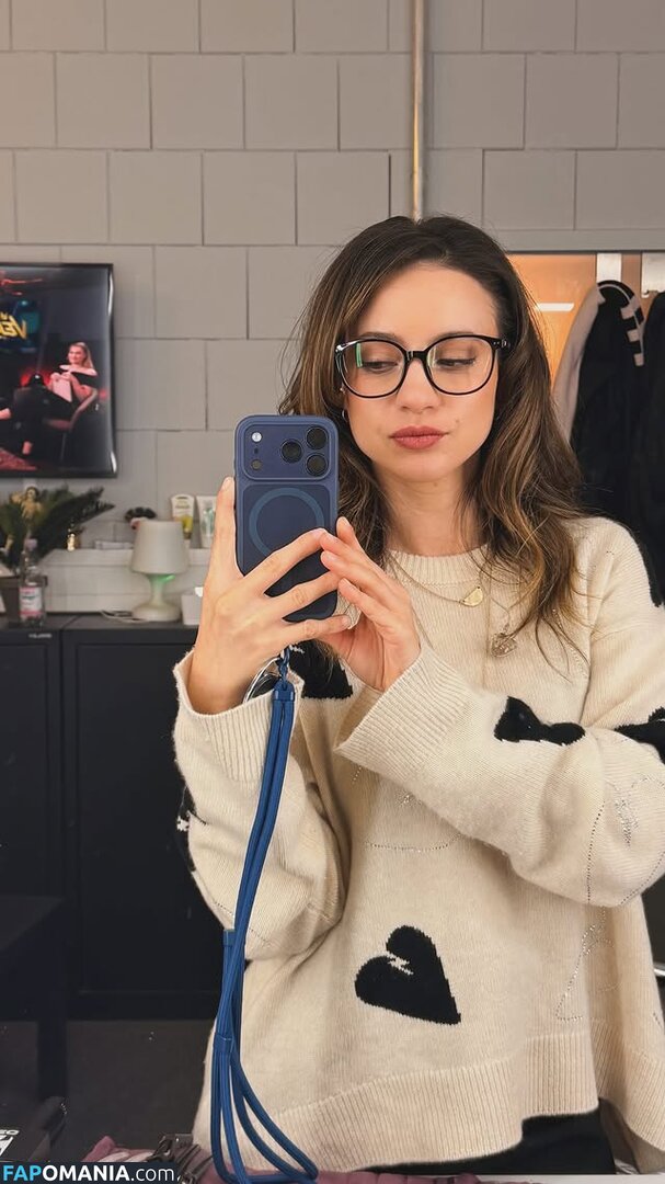 Laure Valée / laure_bv Nago OnlyFans  Przeciekłe zdjęcie #166