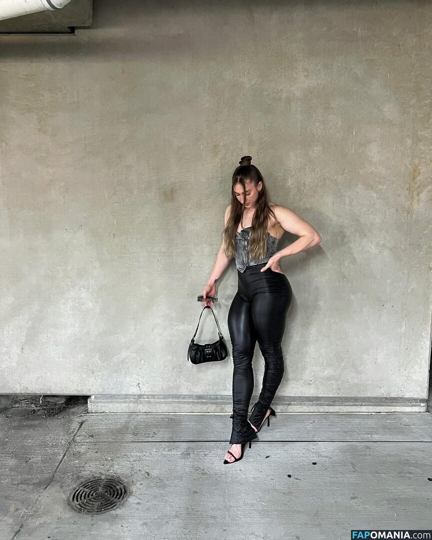 Lauren Rawls / cptlaurenfit Nago OnlyFans  Przeciekłe zdjęcie #1