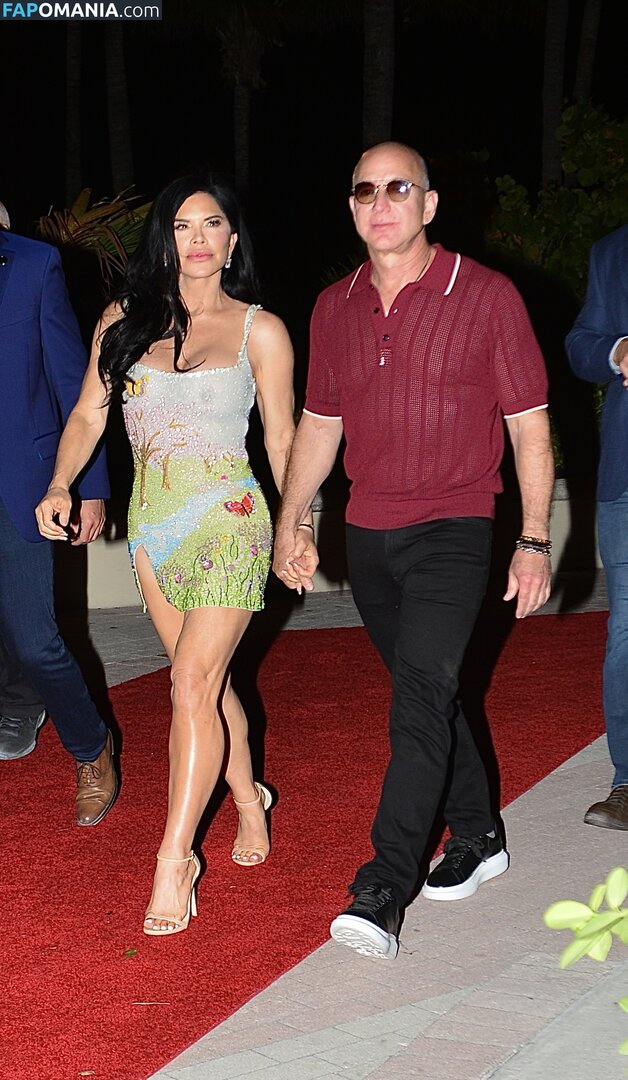 laurensanchez Nago OnlyFans  Przeciekłe zdjęcie #12