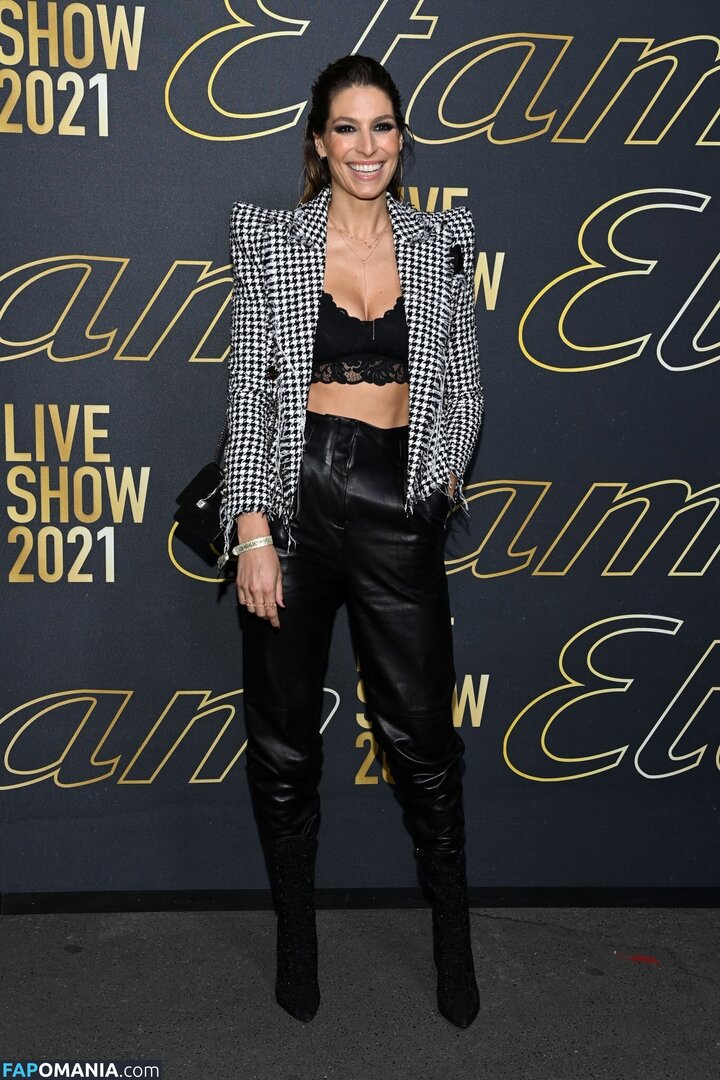 Laury Thilleman / laurythilleman Nago OnlyFans  Przeciekłe zdjęcie #6