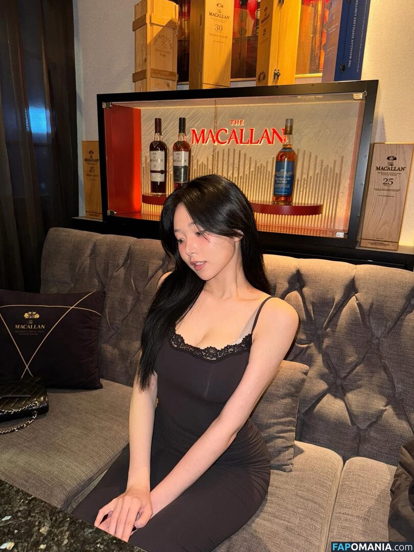 Lee Yeon-woo / yeonwooahh / yonu1201 / 이연우 | Yonu Kuro | yonu_kuro Nago OnlyFans  Przeciekłe zdjęcie #5