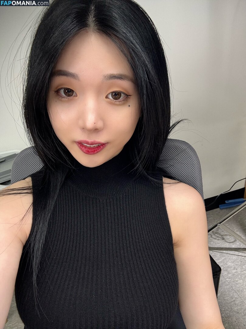 Lee Yeonwoo / yeonwooahh / 이연우 Nago OnlyFans  Przeciekłe zdjęcie #32