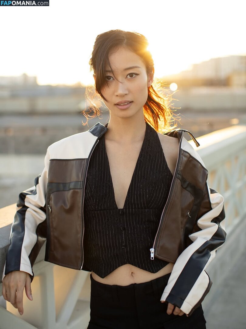 Famous Asian tiktoker / Leenda Dong / leendadong / leendaphotodumps Nago OnlyFans  Przeciekłe zdjęcie #3