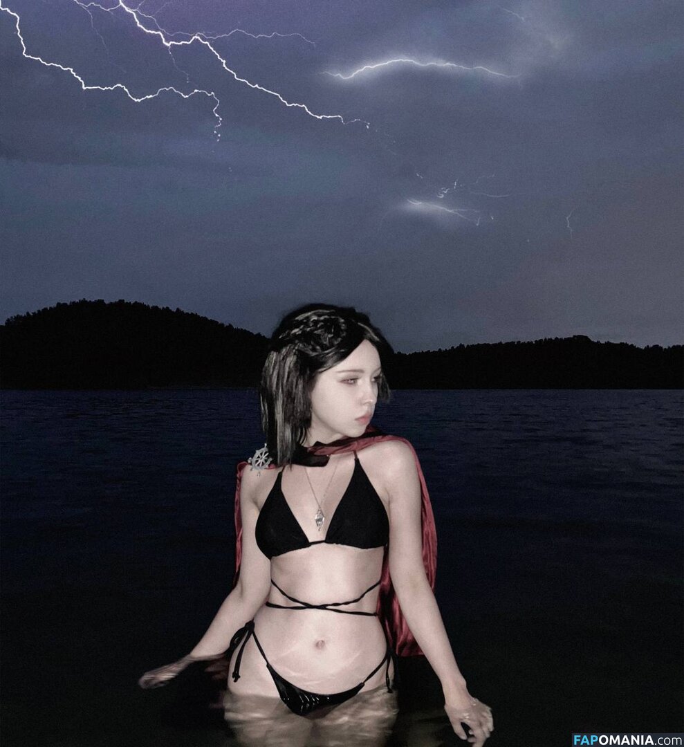 Leffelbain Nago OnlyFans  Przeciekłe zdjęcie #5