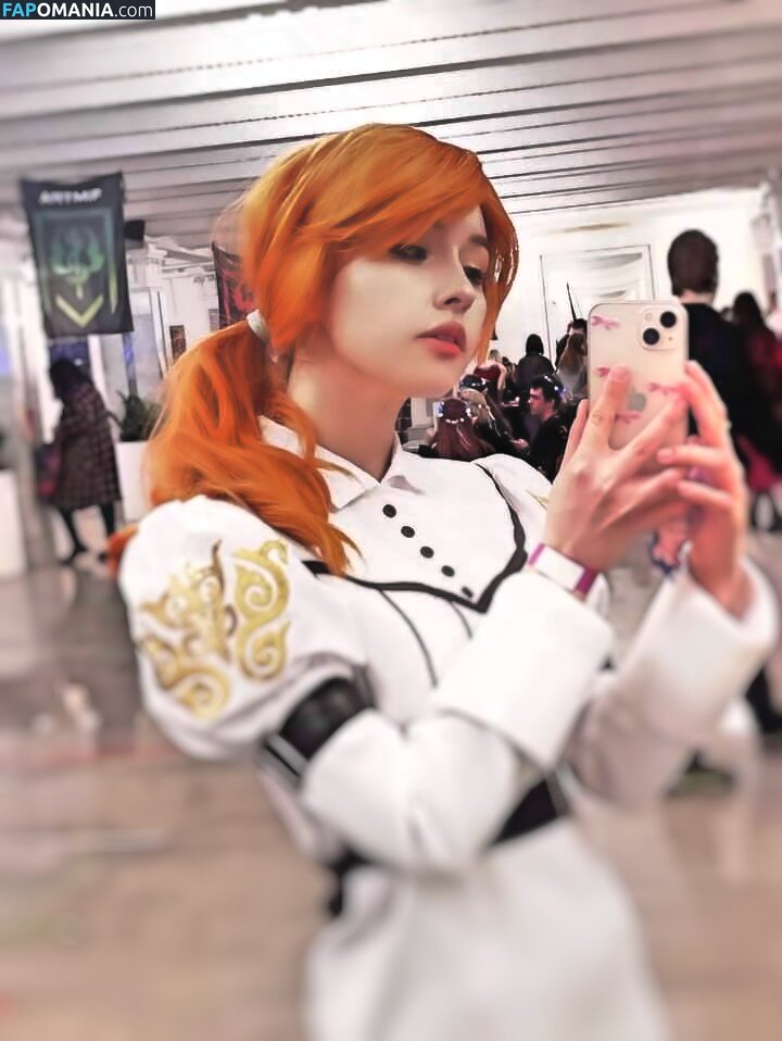 Leffelbain Nago OnlyFans  Przeciekłe zdjęcie #9