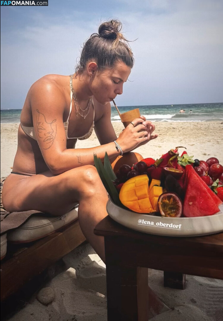 Lena Oberdorf Nago OnlyFans  Przeciekłe zdjęcie #1