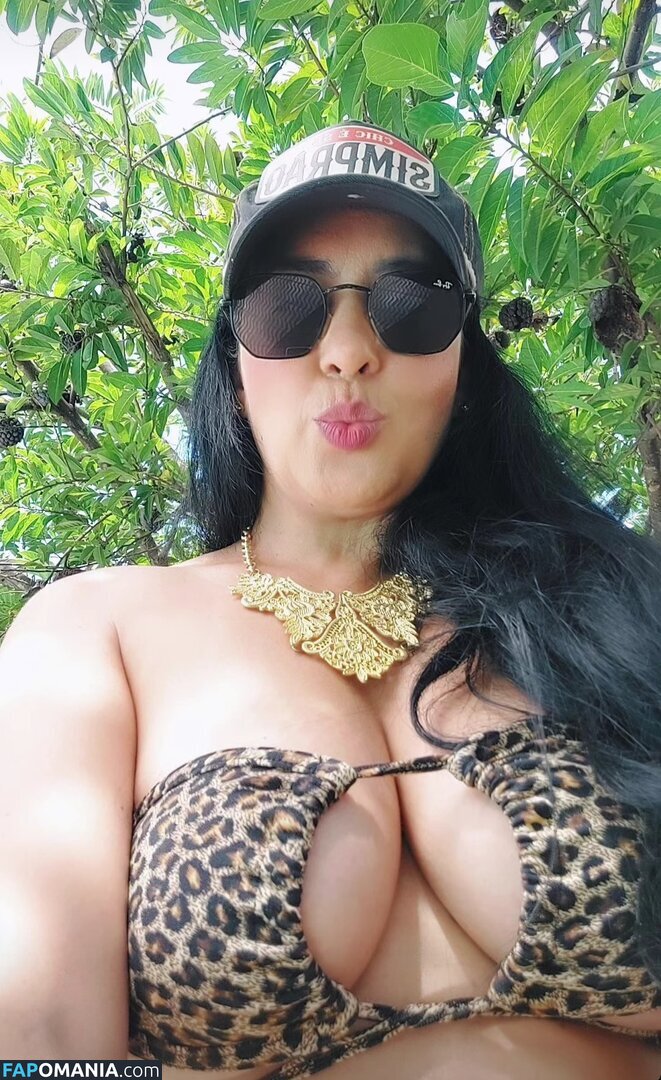 Lia Castro / liacastro747 Nago OnlyFans  Przeciekłe zdjęcie #1