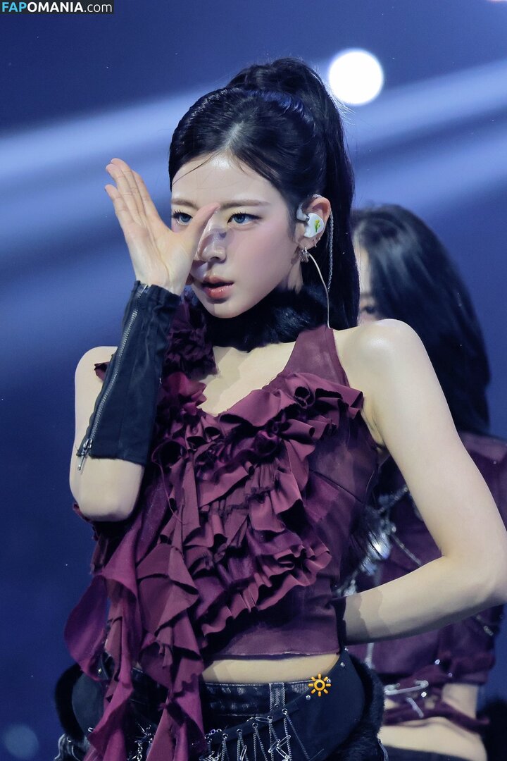 Choi Ji-su / ITZY / lia_loves___ / 최지수 Nago OnlyFans  Przeciekłe zdjęcie #1