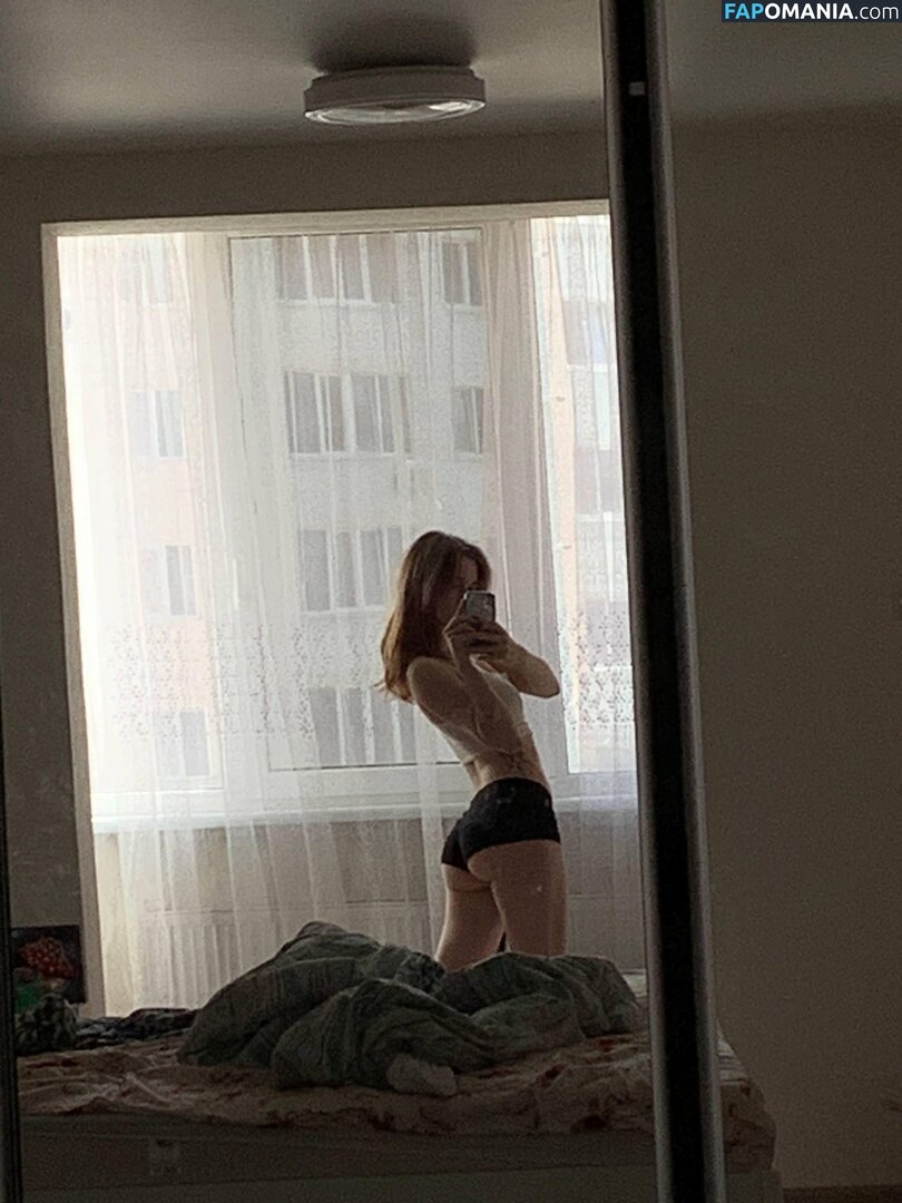 liana_kisses Nago OnlyFans  Przeciekłe zdjęcie #1