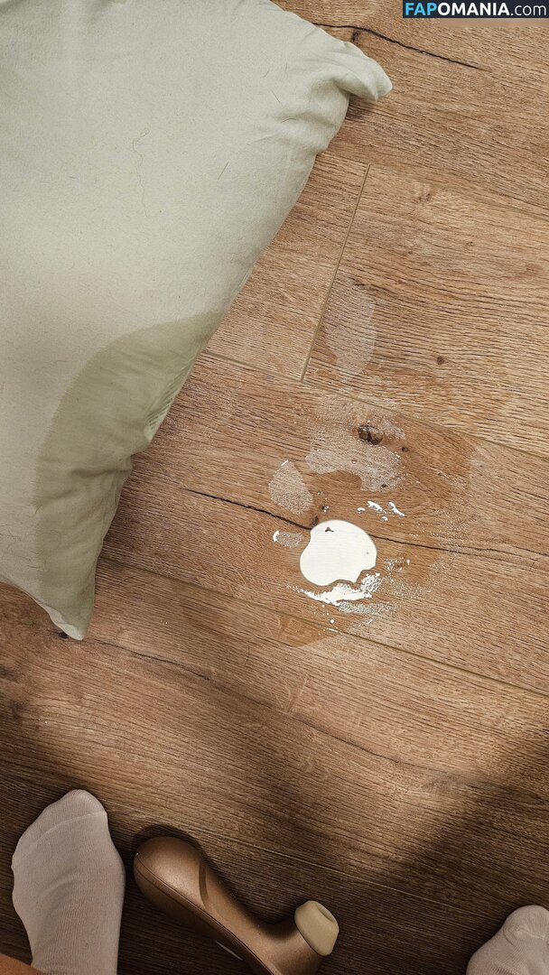 kalemia / lil_hanne / lilhanne Nago OnlyFans  Przeciekłe zdjęcie #379