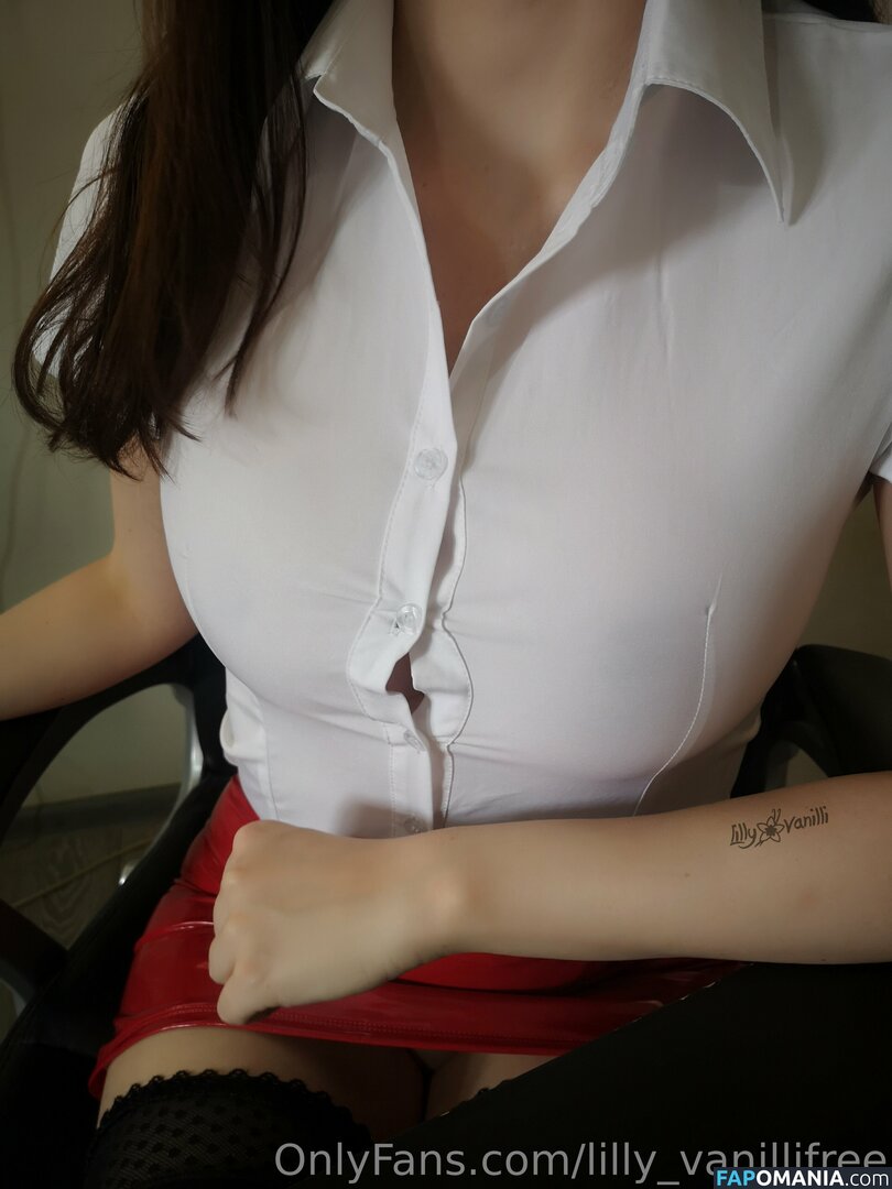 __luvyl / lilly_vanillifree Nago OnlyFans  Przeciekłe zdjęcie #2