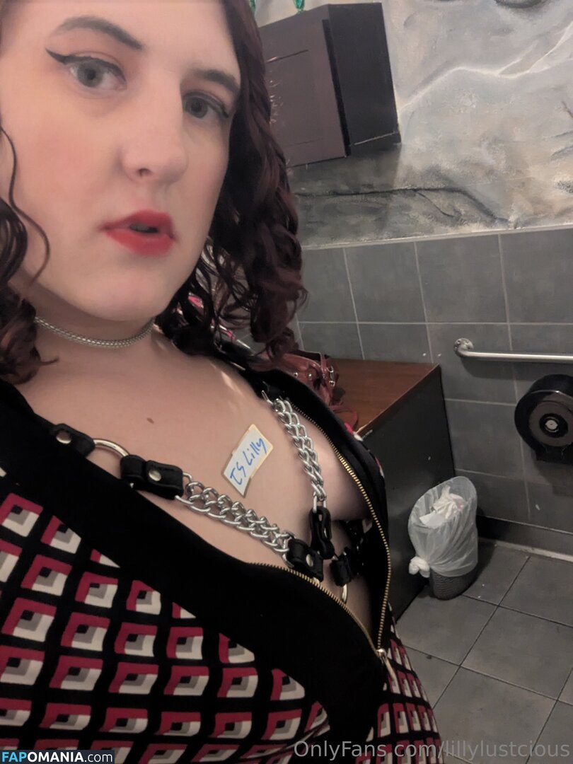 lillylustcious Nago OnlyFans  Przeciekłe zdjęcie #2