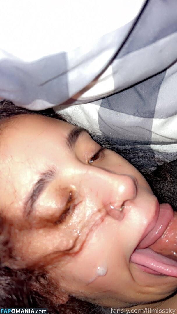 Lilmisssky / knd_sky Nago OnlyFans  Przeciekłe zdjęcie #5