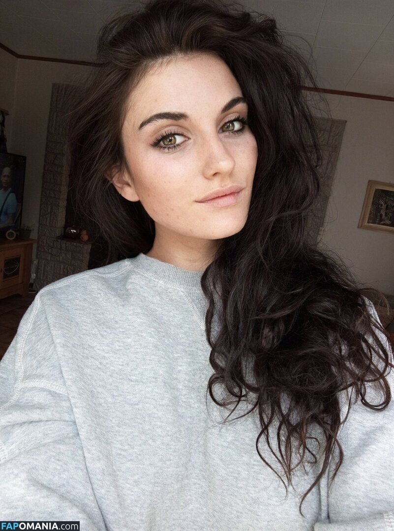 lilouveee Nago OnlyFans  Przeciekłe zdjęcie #1