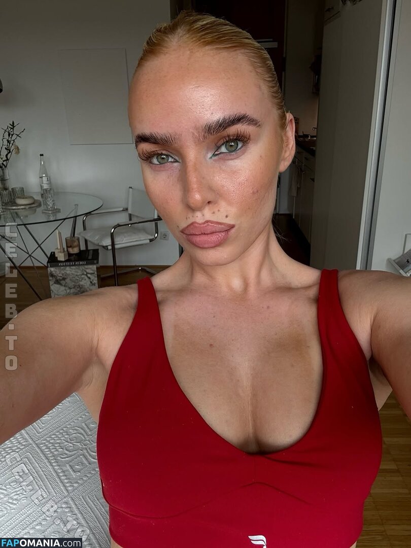 Lilycharlottevoss Nago OnlyFans  Przeciekłe zdjęcie #1