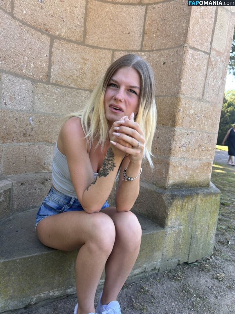 Lilyschote / lilyschote.official Nago OnlyFans  Przeciekłe zdjęcie #2