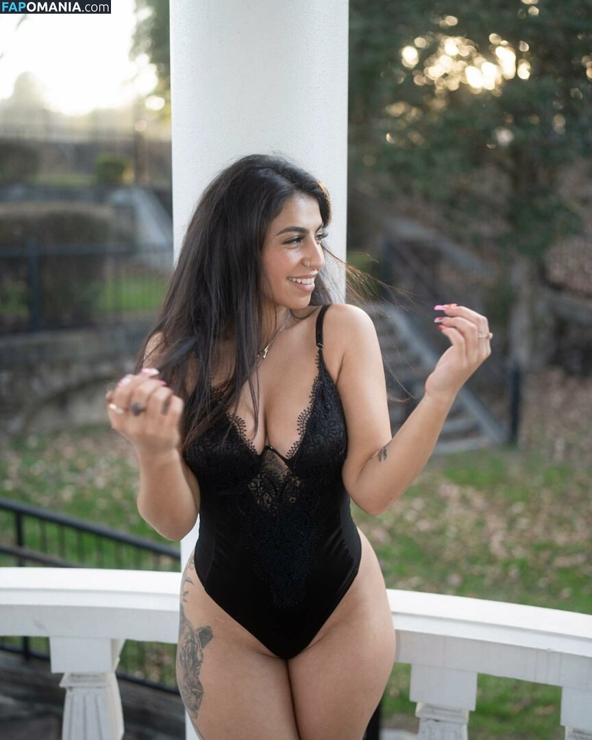 Lina_alqaq Nago OnlyFans  Przeciekłe zdjęcie #1
