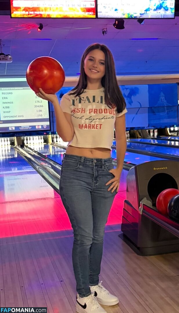Lindsey Lamer / lindseylamerofficial Nago OnlyFans  Przeciekłe zdjęcie #1