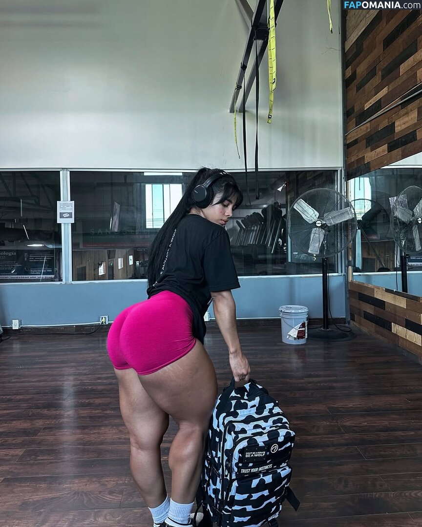 linnnna._ Nago OnlyFans  Przeciekłe zdjęcie #4