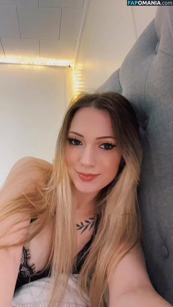 Little Momma / Littleemommaa21 / littlee.mommaa23 / littleemommaa23 Nago OnlyFans  Przeciekłe zdjęcie #5