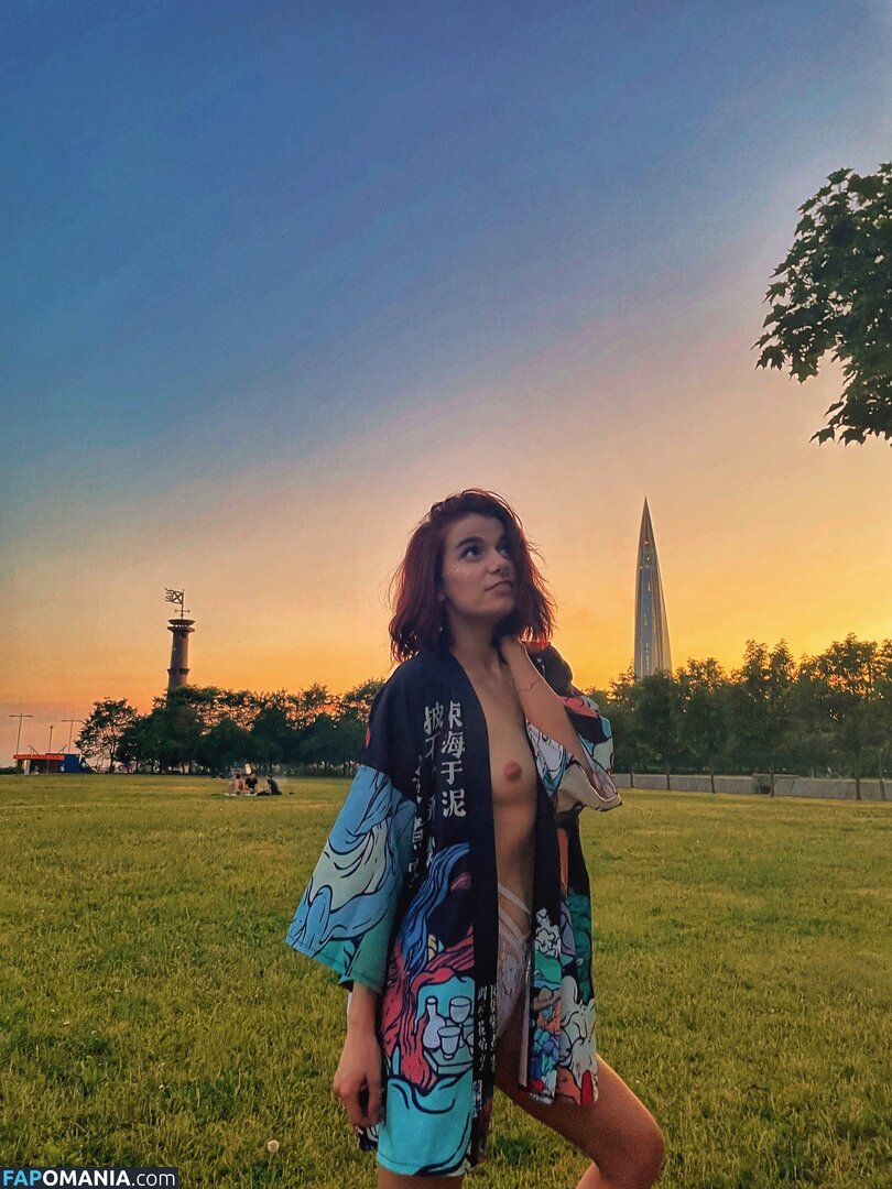 Little Satana / little.satana / s.satana_666 / tomnaya_satana Nago OnlyFans  Przeciekłe zdjęcie #28