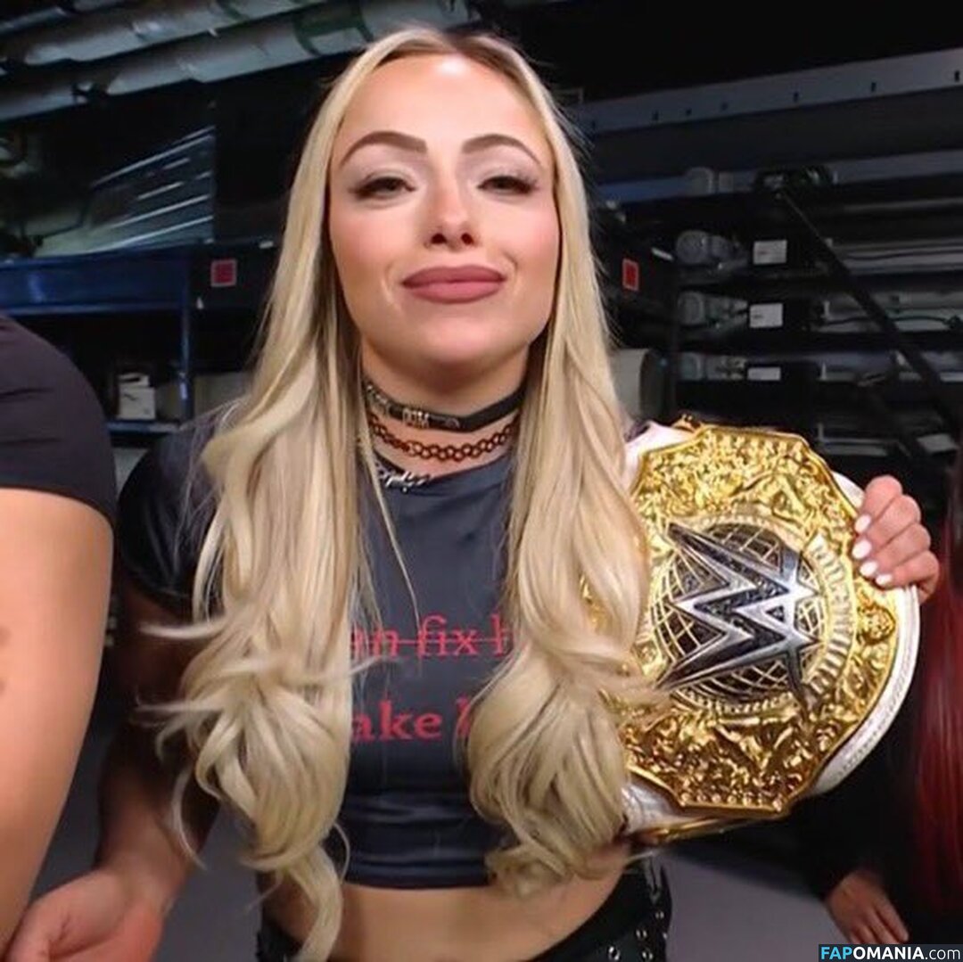 Liv Morgan / https: / yaonlylivvonce Nago OnlyFans  Przeciekłe zdjęcie #956