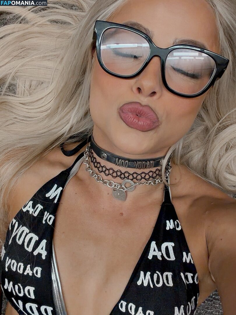 Liv Morgan / https: / yaonlylivvonce Nago OnlyFans  Przeciekłe zdjęcie #989