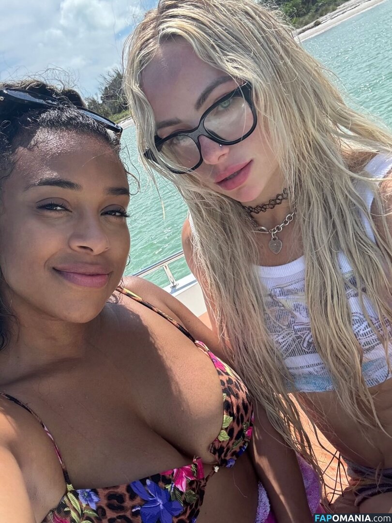Liv Morgan / https: / yaonlylivvonce Nago OnlyFans  Przeciekłe zdjęcie #995