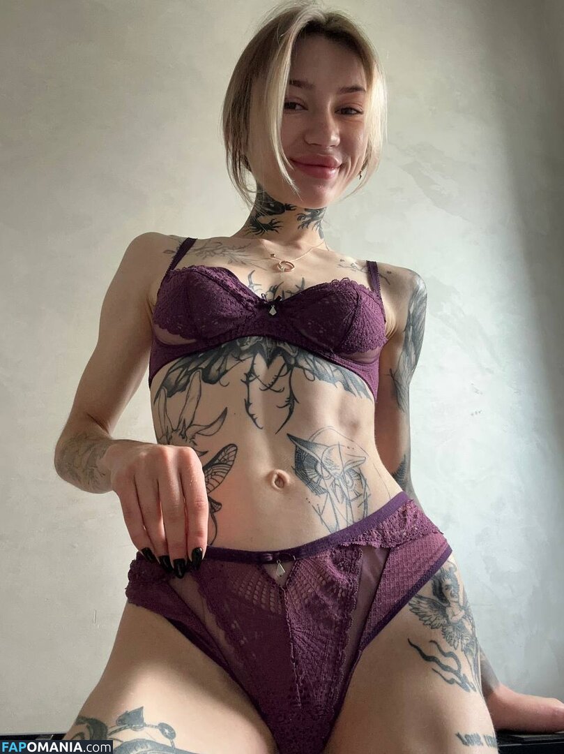 Elisabeth / liza_bet / lizabeth.rebecca Nago OnlyFans  Przeciekłe zdjęcie #4