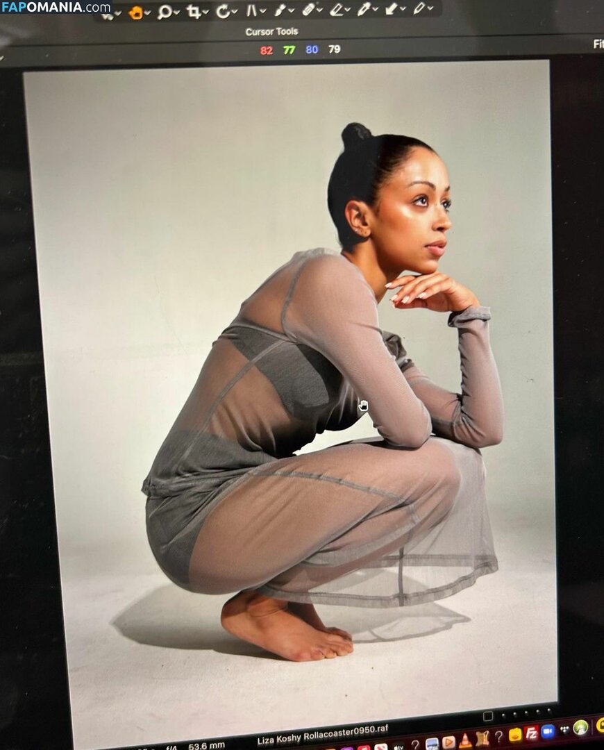 Liza Koshy / lizakoshy Nago OnlyFans  Przeciekłe zdjęcie #5