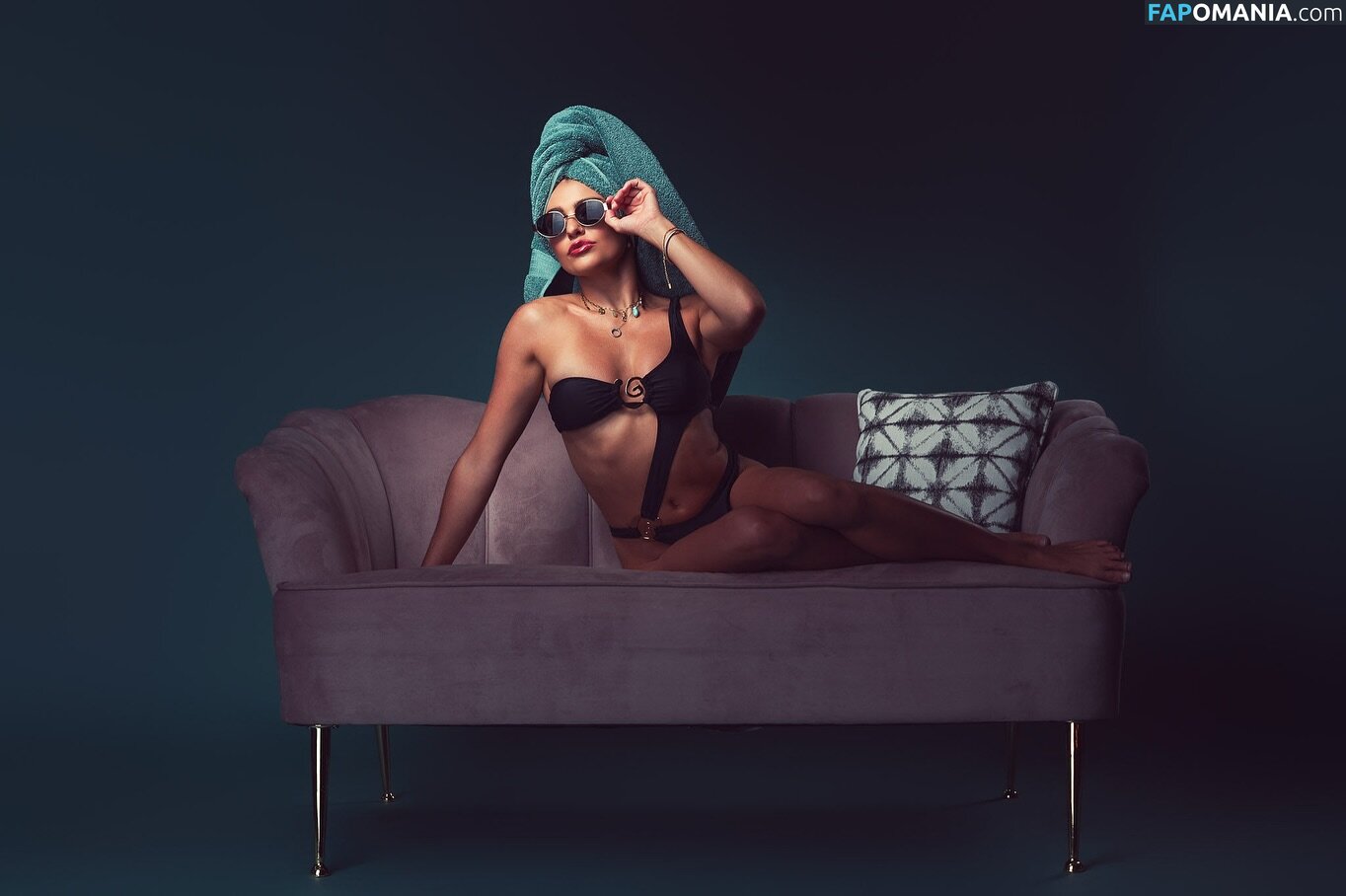 Logan Vaughan / Logan.grace / LoganGraceVaug1 / logan.grace16 Nago OnlyFans  Przeciekłe zdjęcie #2