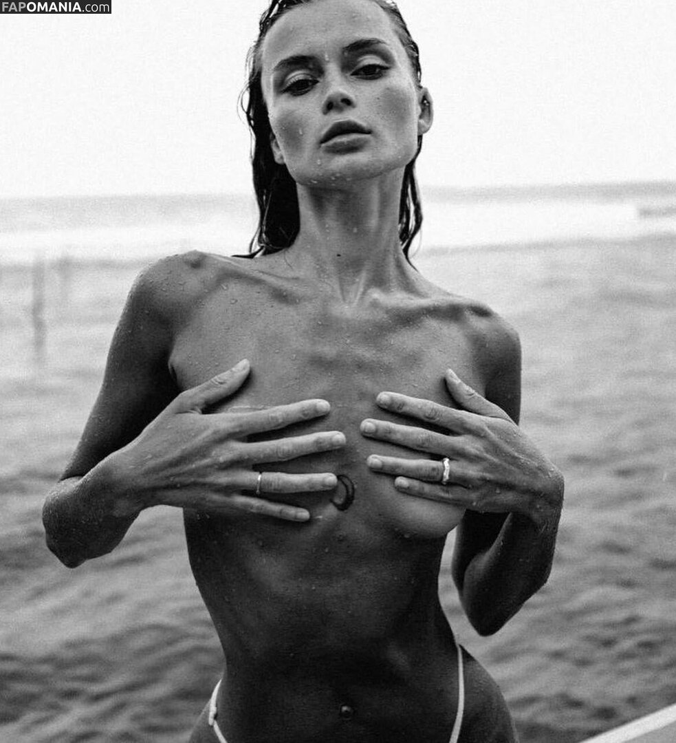Lola Dikova / loladikovaa Nago OnlyFans  Przeciekłe zdjęcie #3