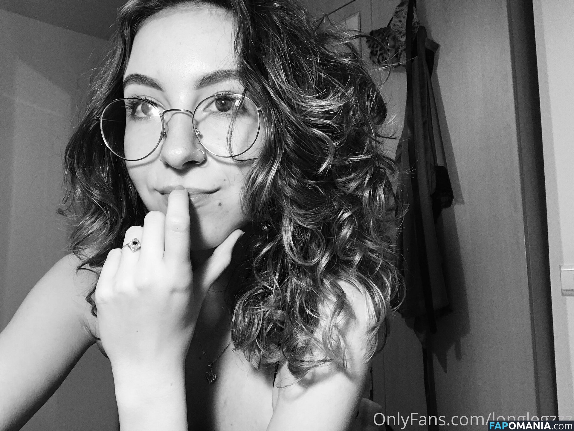 Longlegzzz / long-legzzz / nonkuh_mtshali Nago OnlyFans  Przeciekłe zdjęcie #11