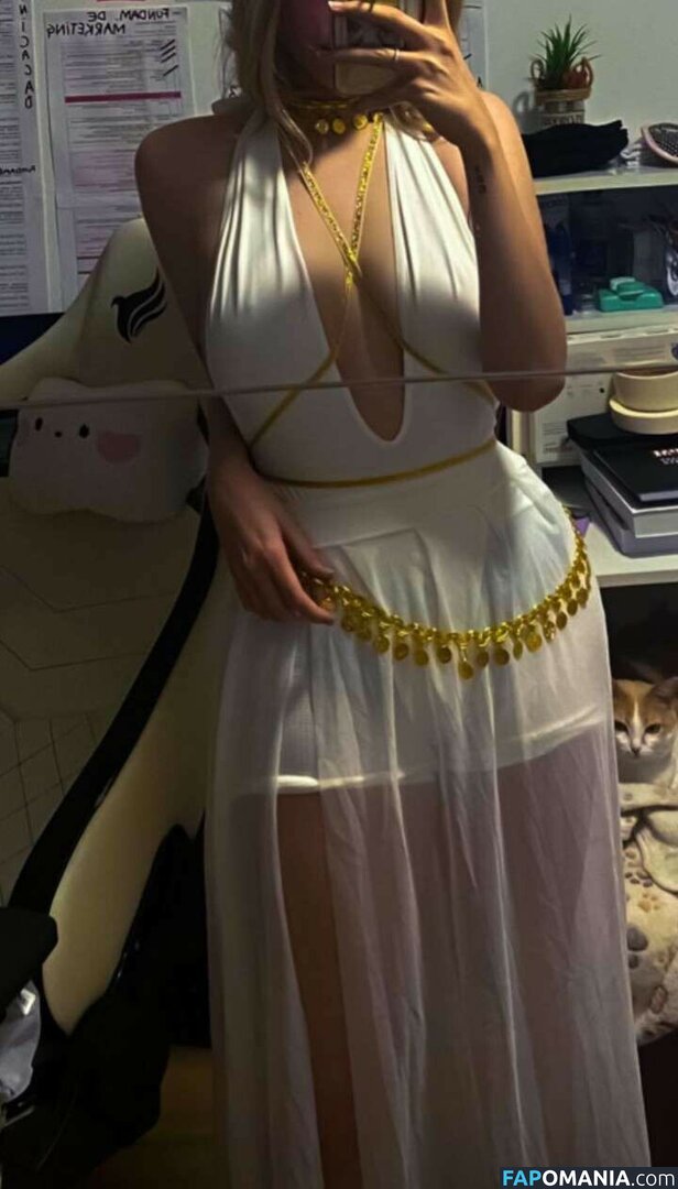 Lorena Orsi / Namorada do Cellbit / lorenaaorsi Nago OnlyFans  Przeciekłe zdjęcie #5