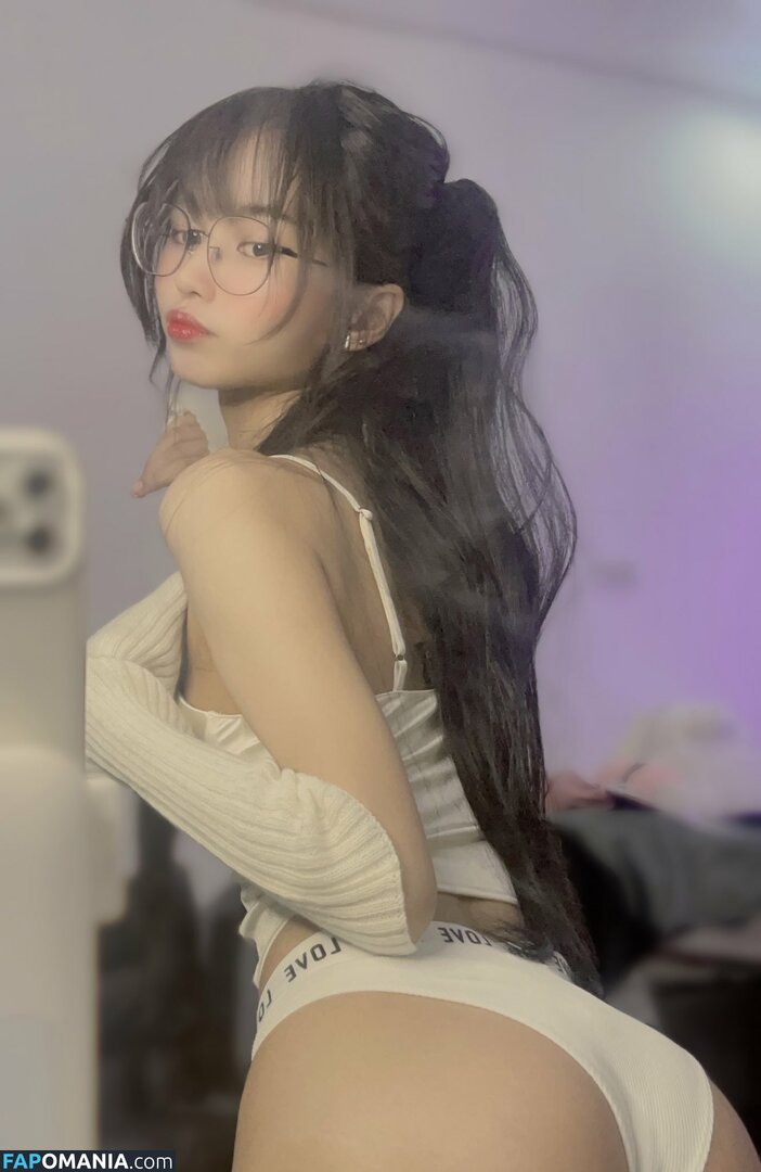 Lilith / Lou Aenlle / llthidk Nago OnlyFans  Przeciekłe zdjęcie #15