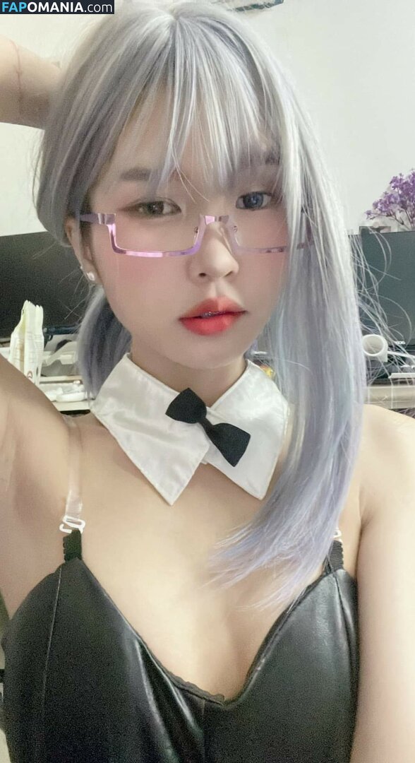 Lilith / Lou Aenlle / llthidk Nago OnlyFans  Przeciekłe zdjęcie #32