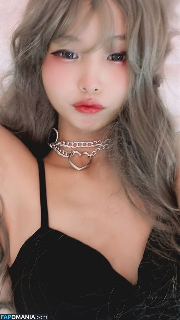 Lilith / Lou Aenlle / llthidk Nago OnlyFans  Przeciekłe zdjęcie #66