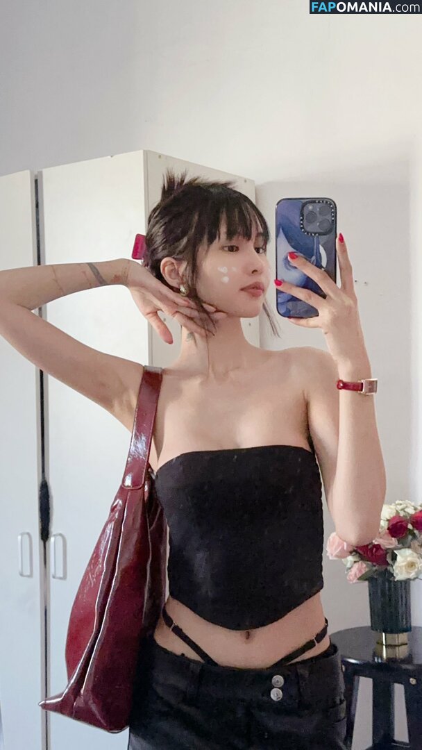 Lilith / Lou Aenlle / llthidk Nago OnlyFans  Przeciekłe zdjęcie #174