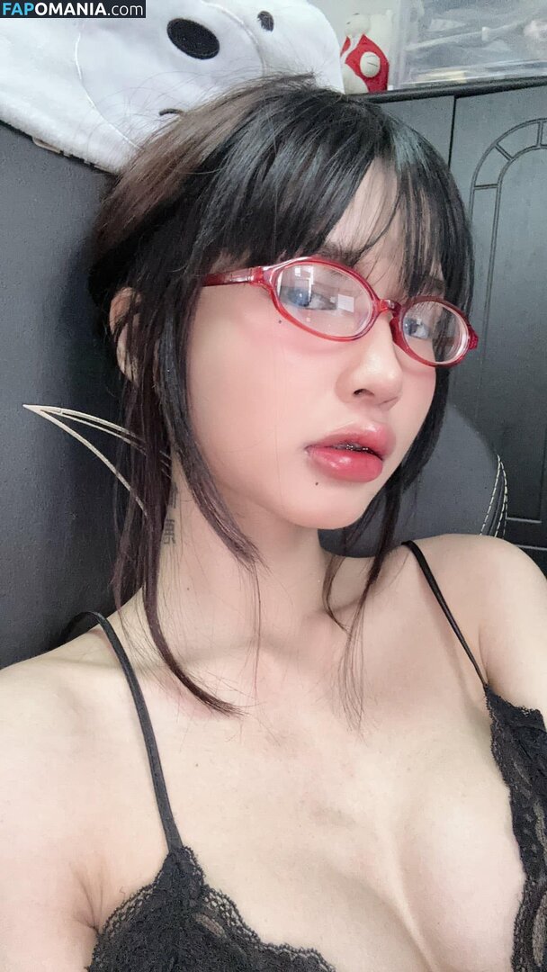 Lilith / Lou Aenlle / llthidk Nago OnlyFans  Przeciekłe zdjęcie #204