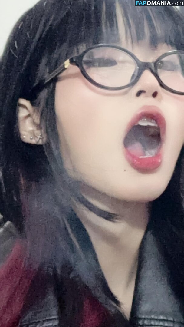 Lilith / Lou Aenlle / llthidk Nago OnlyFans  Przeciekłe zdjęcie #211