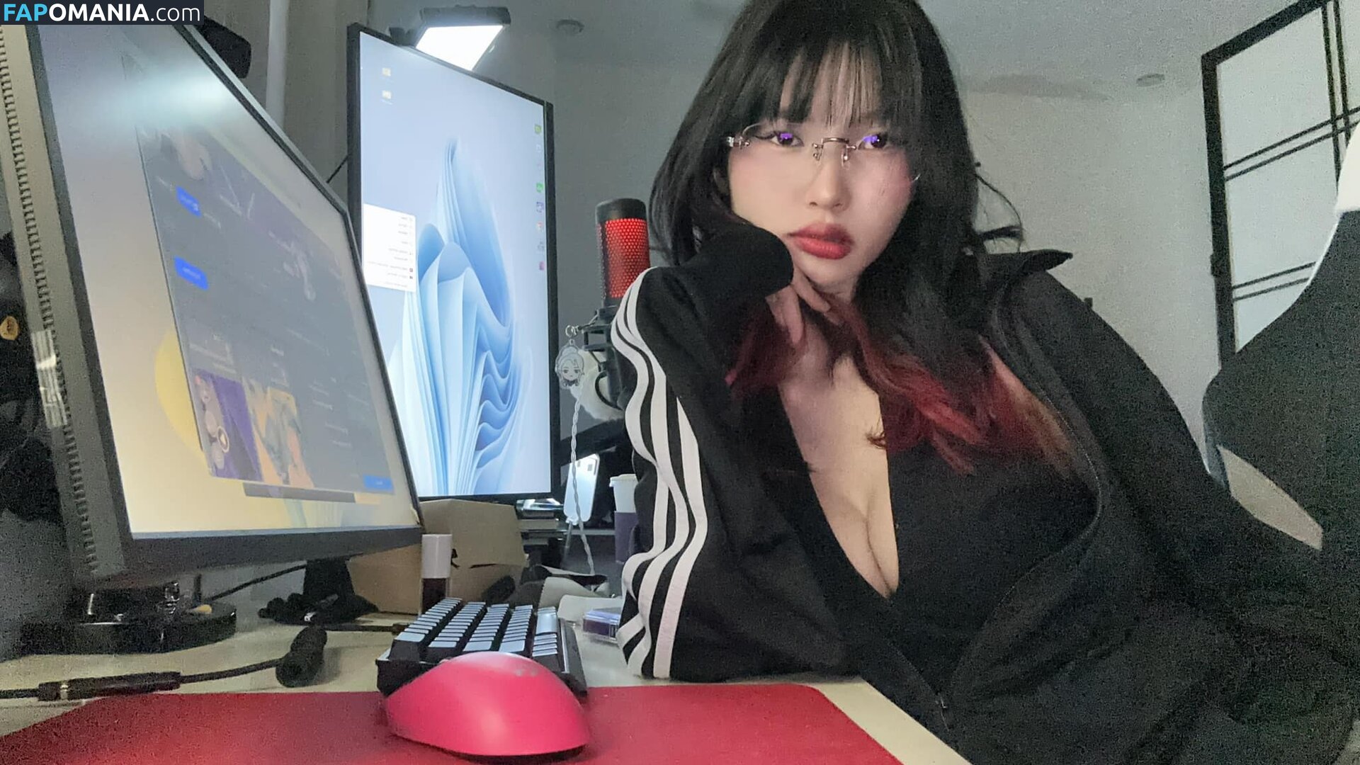 Lilith / Lou Aenlle / llthidk Nago OnlyFans  Przeciekłe zdjęcie #212