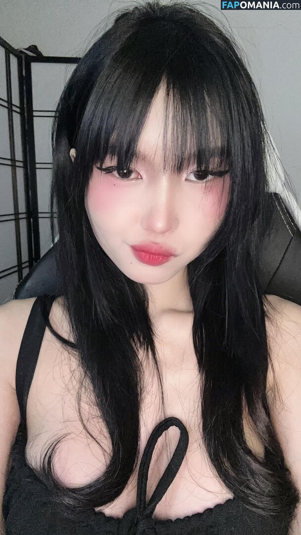 Lilith / Lou Aenlle / llthidk Nago OnlyFans  Przeciekłe zdjęcie #217