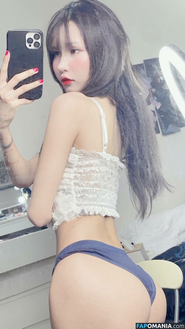 Lilith / Lou Aenlle / llthidk Nago OnlyFans  Przeciekłe zdjęcie #231