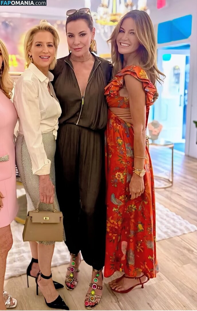 Luann De Lesseps Nago OnlyFans  Przeciekłe zdjęcie #2